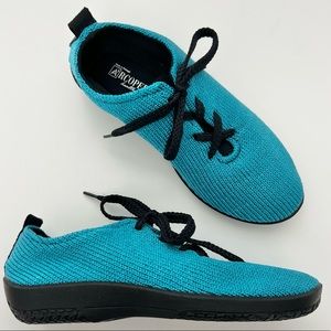 A’rcopedico active wear lace up shoes